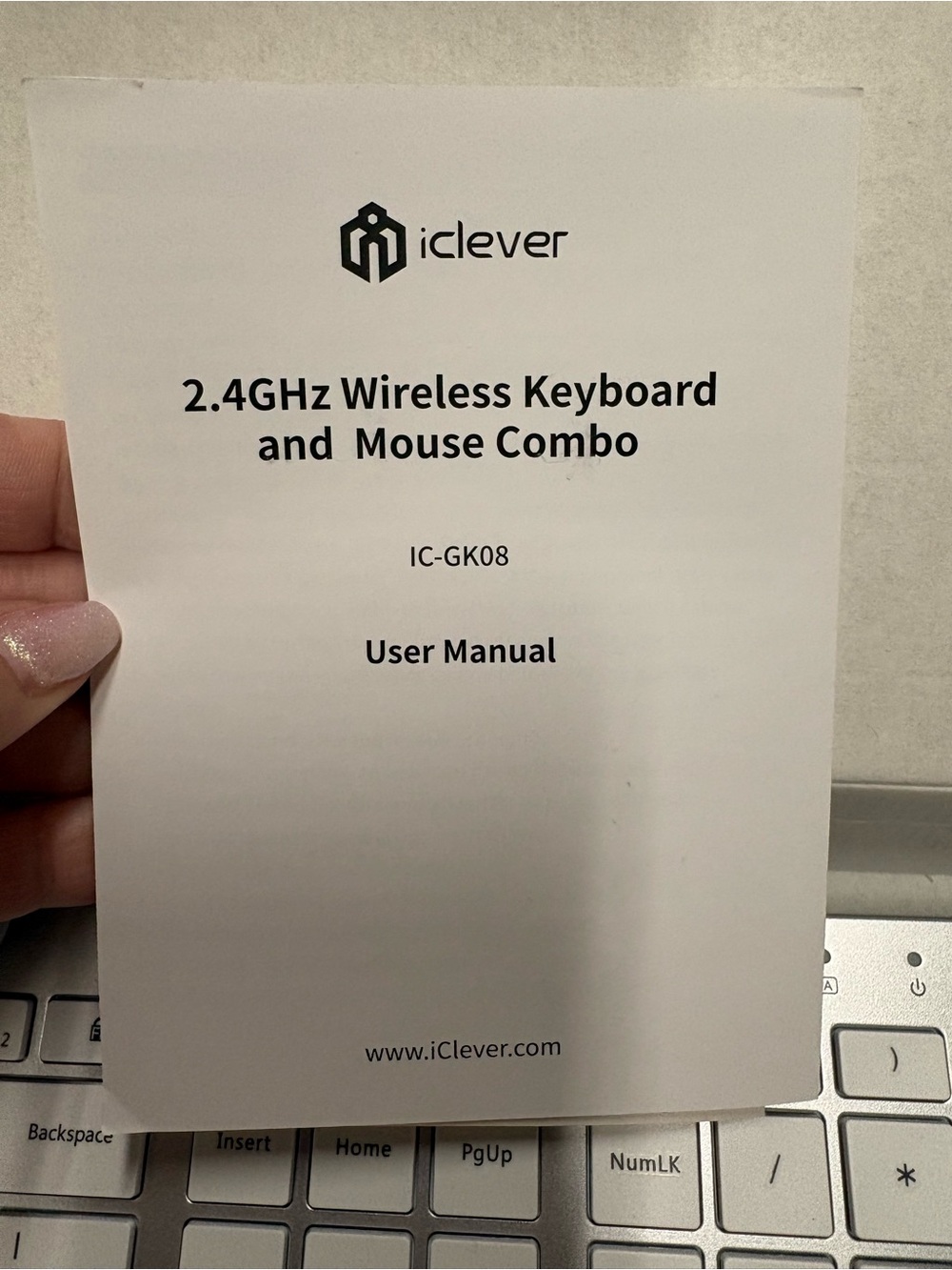 iClever 2.4GHz Wireless Keyboard and Mouse Combo - White